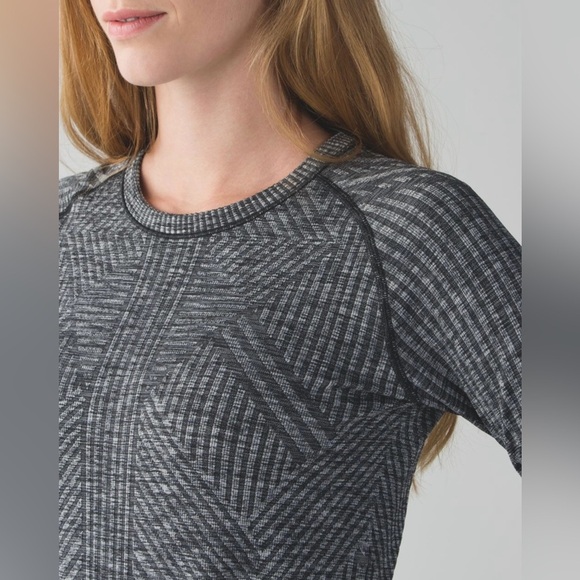 Lululemon Rest Less Pullover Long Sleeve Crew Neck Size 6 Heathered Black - Picture 3 of 8